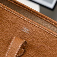 Load image into Gallery viewer, HM148 Hermes Evelyne TPM/PM