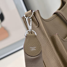 Load image into Gallery viewer, HM146 Hermes Evelyne TPM/PM