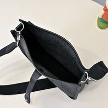 Load image into Gallery viewer, HM142 Hermes Evelyne TPM/PM