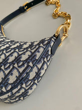 Load image into Gallery viewer, DR291 CD Lounge Bag / HIGHEST QUALITY VERSION / 10 x 6 x 2 inches