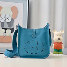 Load image into Gallery viewer, HM144 Hermes Evelyne TPM/PM