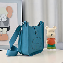 Load image into Gallery viewer, HM144 Hermes Evelyne TPM/PM