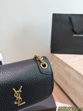 Load image into Gallery viewer, YSK461 Saint Laurent (YSL) Niki Chain Bag / 22 x 17 cm