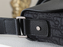 Load image into Gallery viewer, DR679 Dior Small Saddle Flap Messenger Bag / HIGHEST QUALITY VERSION / 23 × 17.5 × 6 cm