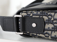 Load image into Gallery viewer, DR680 Dior Small Saddle Flap Messenger Bag / HIGHEST QUALITY VERSION / 23 × 17.5 × 6 cm