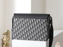 Load image into Gallery viewer, DR682 Dior Saddle Messenger Bag / HIGHEST QUALITY VERSION / 31 × 23 × 8 cm
