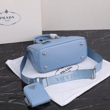 Load image into Gallery viewer, PD240 Small Prada Galleria Saffiano Leather Bag / 9x6.5x3.9inch
