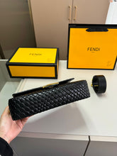 Load image into Gallery viewer, FF224 Baguette / 10.6x2.3x5.9inch