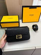 Load image into Gallery viewer, FF224 Baguette / 10.6x2.3x5.9inch