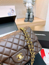 Load image into Gallery viewer, CC862 Classic Handbag / 6 × 9.9 × 2.5 in