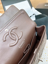 Load image into Gallery viewer, CC862 Classic Handbag / 6 × 9.9 × 2.5 in