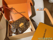 Load image into Gallery viewer, LB1449 Louis Vuitton Sunset Bag / 25 x 18 x 6 cm