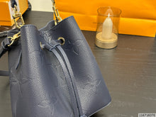 Load image into Gallery viewer, LB1606 LV Noé BB Bucket Bag / 22 × 24 × 15 cm