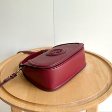 Load image into Gallery viewer, GC722 Gucci Blondie Medium Top Handle Bag / 10.4"W x 6.5"H x 3.3"D