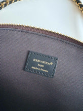 Load image into Gallery viewer, LB1129 Be Alma / HIGHEST QUALITY VERSION / 10.6 x 5.9 x 2.8 inches