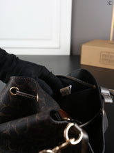 Load image into Gallery viewer, COH003 COACH Rowan Bucket Bag / 21 x 21 cm