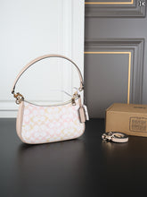Load image into Gallery viewer, COH005 COACH Teri 24 Shoulder Bag / 24 x 14 cm