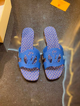 Load image into Gallery viewer, SE1136 LV Isola Flat Mule / Size5-11