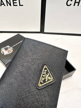 Load image into Gallery viewer, PD276 Saffiano Leather Wallet / 3.3x4.4inch