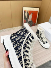 Load image into Gallery viewer, SE1462 Walk'n'Dior Platform Sneaker / Size5-11