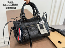 Load image into Gallery viewer, BCG072 Balenciaga Classic City Bag / 24 x 15 cm