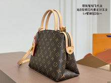 Load image into Gallery viewer, LB1452 Louis Vuitton Montaigne MM / 28 x 21 x 12 cm