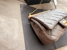 Load image into Gallery viewer, CC796 Small Flap Handbag with Top Handle / 7.8x2.3x5.5inch