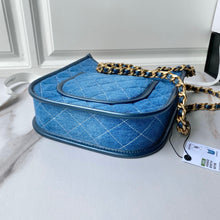 Load image into Gallery viewer, CC954 Hobo Handbag / 9.4 × 8.6 × 2.3 in / HIGHEST QUALITY VERSION