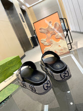 Load image into Gallery viewer, SE1126 Women's Jumbo GG Platfor Slide Sandal / Size5-12