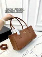 Load image into Gallery viewer, CC1393 Chanel Cerf Tote Bag / 33 x 17.5 cm