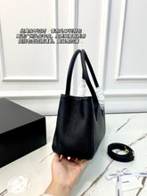 Load image into Gallery viewer, CC1393 Chanel Cerf Tote Bag / 33 x 17.5 cm