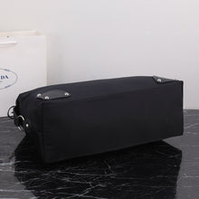 Load image into Gallery viewer, PD261 Re-Nylon and Saffiano Leather Travel Bag / 18.9x7x11inch