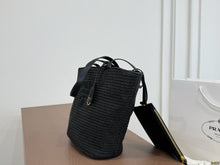 Load image into Gallery viewer, PD390 Prada Straw Tote Bag / Raffia & Leather / 24 x 26 cm