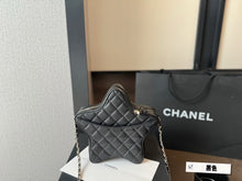 Load image into Gallery viewer, CC877 Star Handbag / 8.8 × 8.8 × 2.3 in