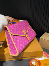 Load image into Gallery viewer, LB1213 Messenger Bag / 15x9.8x2.7inch