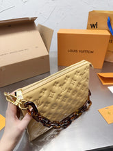 Load image into Gallery viewer, LB869 Coussin PM / 10.2 x 7.9 x 4.7 inches