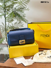 Load image into Gallery viewer, FF265 Baguette / 10.6x5.9x2.3inch