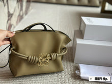 Load image into Gallery viewer, LWE033 Flamenco Purse Bucket / 9.4x7.8x6.3inch