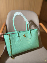 Load image into Gallery viewer, CC1402 Chanel 26S Crocodile-Embossed Tote Bag / 38 x 24 x 13 cm