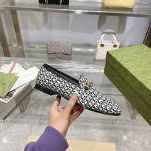 Load image into Gallery viewer, SE1327 Women's Gucci Jordaan GG Loafer / Size5-11