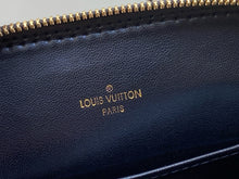 Load image into Gallery viewer, LB902 Alma BB / HIGHEST QUALITY VERSION / 9.3 x 6.9 x 4.5 inches