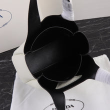 Load image into Gallery viewer, PD295 Leather Mini Bag / 7.1x6.1x3.9inch