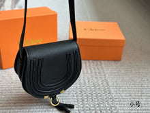 Load image into Gallery viewer, CLE019 Chloe Marcie Saddle Bag / Grained Calfskin / Small (19x14 cm)
