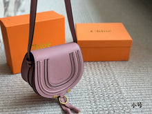 Load image into Gallery viewer, CLE019 Chloe Marcie Saddle Bag / Grained Calfskin / Small (19x14 cm)