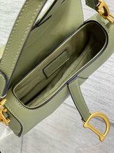 Load image into Gallery viewer, DR352 Saddle Bag with Strap / HIGHEST QUALITY VERSION