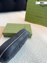 Load image into Gallery viewer, GC617 Ophidia Large Cosmetic Case / 9.4x2.3x5.9inch