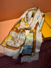 Load image into Gallery viewer, CLTH399 LB Cashmere Shawl / 43.3x78.7inch