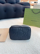 Load image into Gallery viewer, GC617 Ophidia Large Cosmetic Case / 9.4x2.3x5.9inch