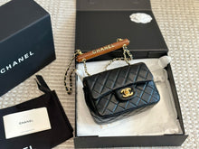 Load image into Gallery viewer, CC911 Mini Flap Bag / 5.3x8.2x2.3inch