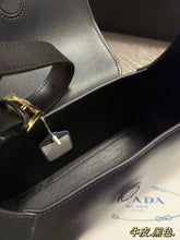 Load image into Gallery viewer, PD293 Small Leather Shoulder Bag / 9.8x5.9inch